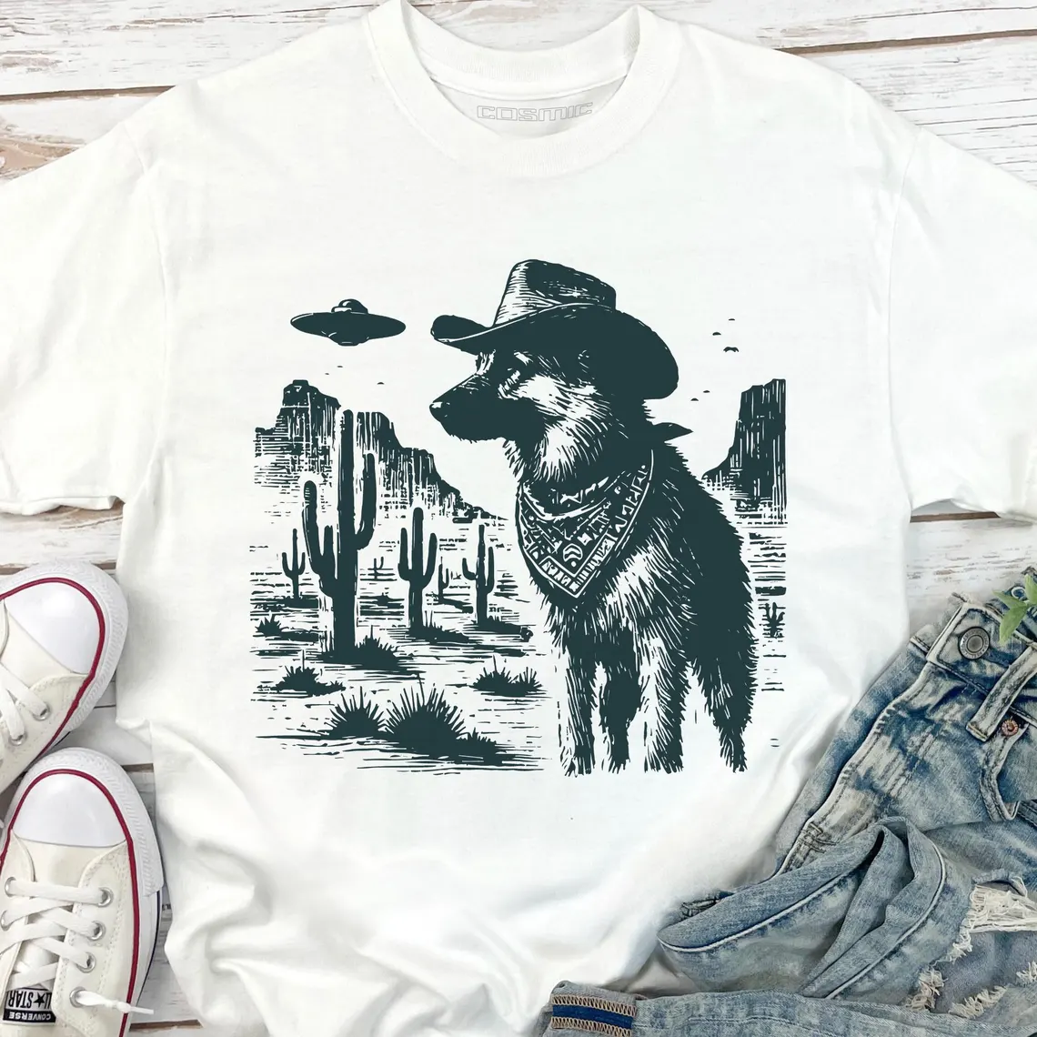 Vintage German Shepherd UFO T-shirt