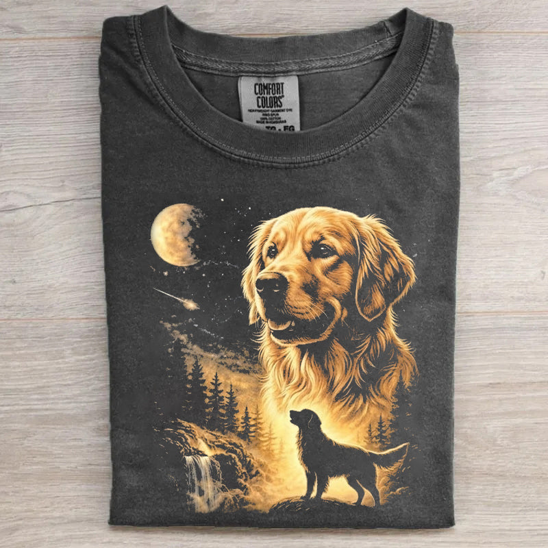 Golden Retriever Howling To The Moon T-shirt