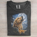 Golden Retriever Howling Moon Graphic T-shirt
